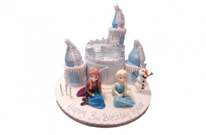 Frozen Castle with Elsa, Anna and Olaf